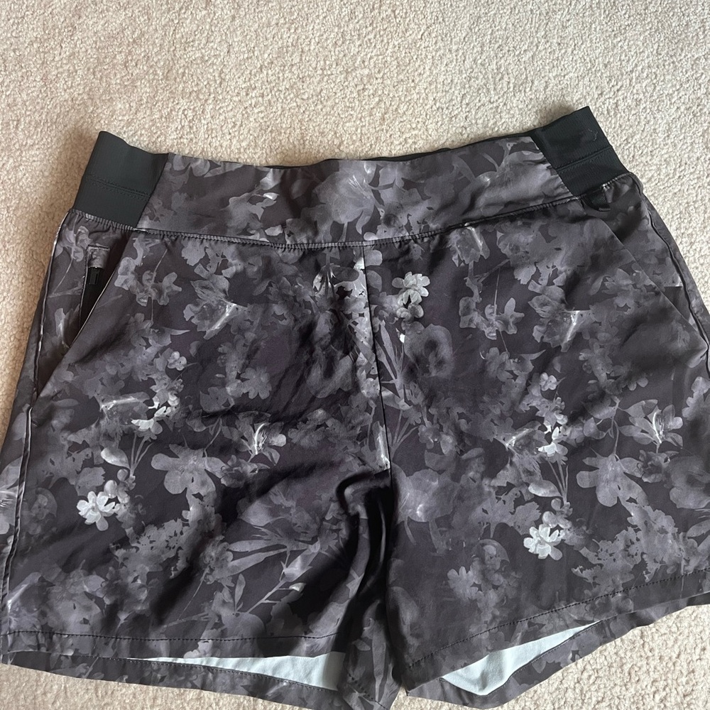 Floral Gray Women's Shorts